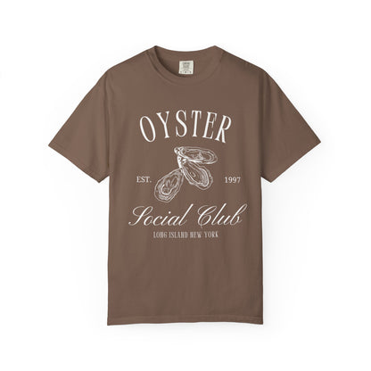 T-shirt with vintage oyster social club design featuring three detailed oyster illustrations