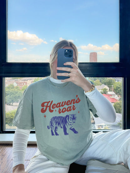 T-shirt with retro Heaven's roar text in red and blue tiger graphic design